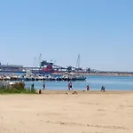 Beach Apartment Torrevieja Hébergement de vacances *