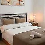 Beach Apartment Torrevieja 托雷维耶哈